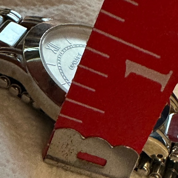 Odyssey Women's Stainless Steel Watch – Gently Used, Needs Battery, 3cm Face - Picture 11 of 13